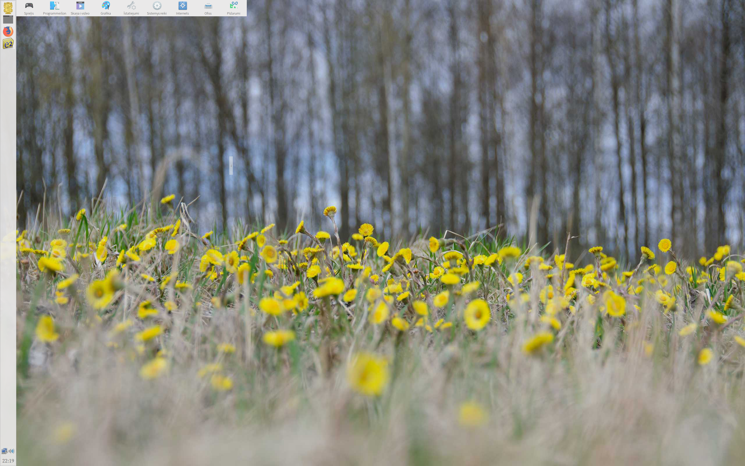 Austrumi Linux Features DistroFinder